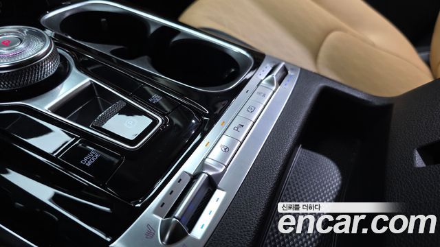 Kia Canival 2021 — photo 25