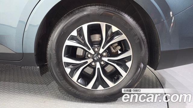 Kia Canival 2021 — photo 7