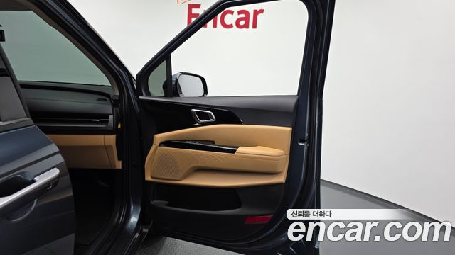 Kia Canival 2021 — photo 15
