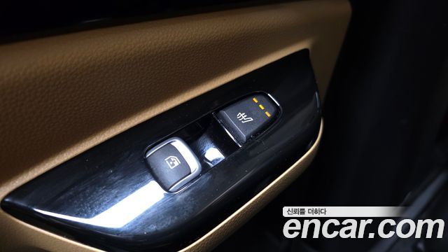 Kia Canival 2021 — photo 34