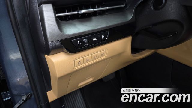Kia Canival 2021 — photo 39