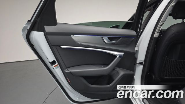 Audi A6 2021 — photo 15