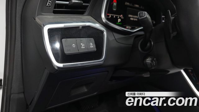 Audi A6 2021 — photo 28