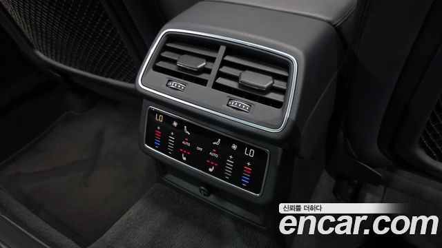 Audi A6 2021 — photo 32