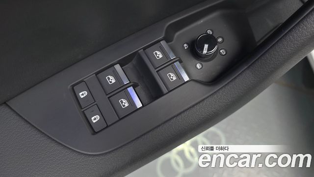Audi A6 2021 — photo 36