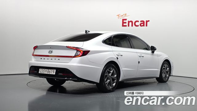Hyundai Sonata 2022 — photo 2