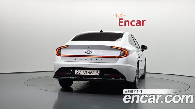 Hyundai Sonata 2022 — photo 4