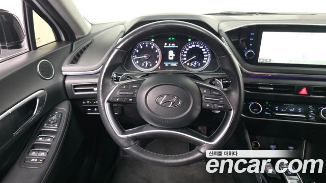 Hyundai Sonata 2022 — photo 19