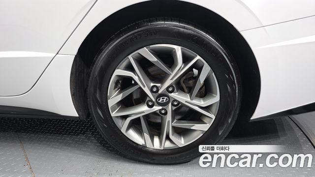 Hyundai Sonata 2022 — photo 7