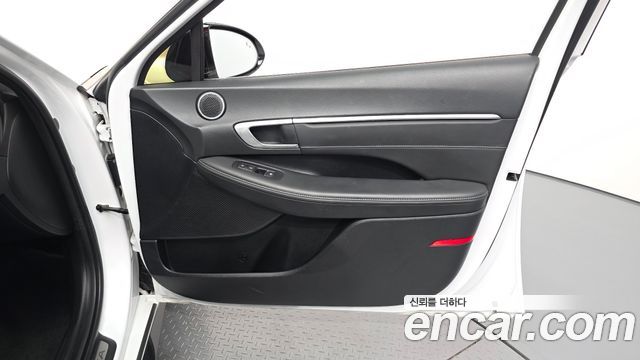 Hyundai Sonata 2022 — photo 14