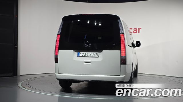 Hyundai Staria 2022 — photo 4