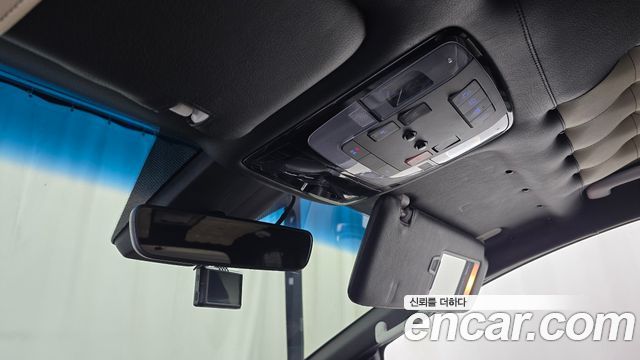 Hyundai Staria 2022 — photo 17