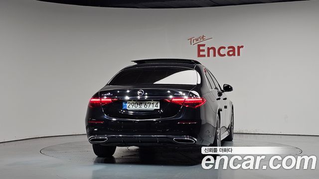 Mercedes-Benz S-Class 2023 — photo 4