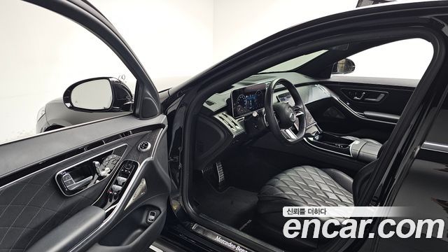 Mercedes-Benz S-Class 2023 — photo 13