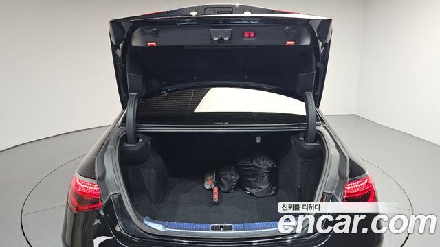 Mercedes-Benz S-Class 2023 — photo 34