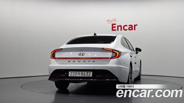 Hyundai Sonata 2022 — photo 4