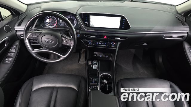 Hyundai Sonata 2022 — photo 10