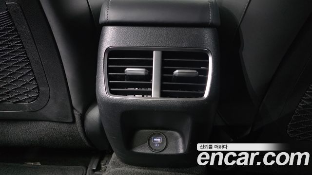 Hyundai Sonata 2022 — photo 32
