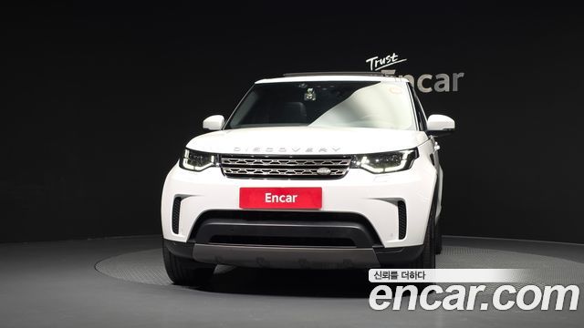 Land Rover Discovery 2019 — photo 3