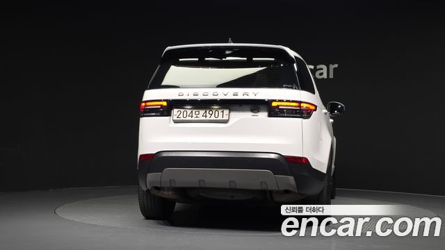 Land Rover Discovery 2019 — photo 4