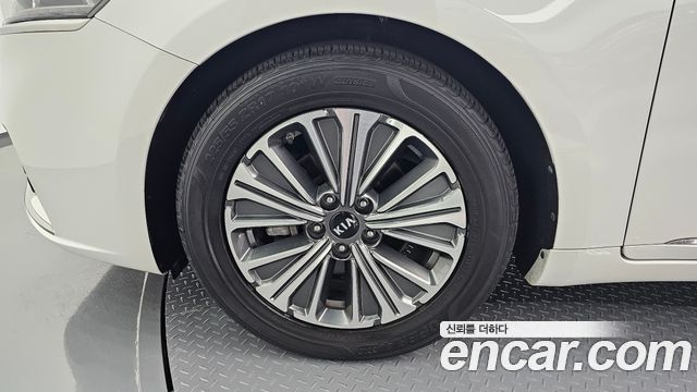 Kia K7 2019 — photo 5