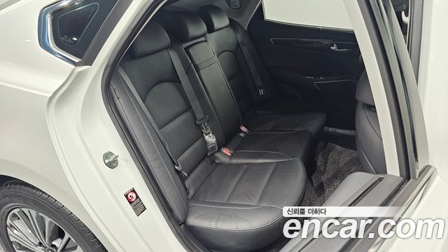 Kia K7 2019 — photo 17