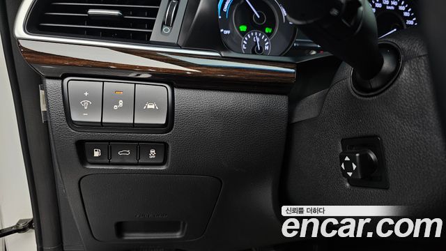 Kia K7 2019 — photo 22