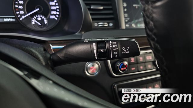 Kia K7 2019 — photo 23