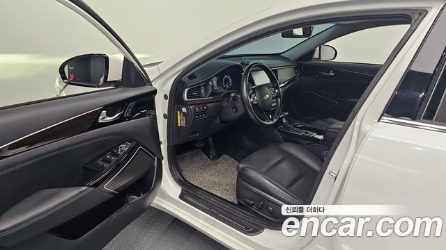 Kia K7 2019 — photo 16