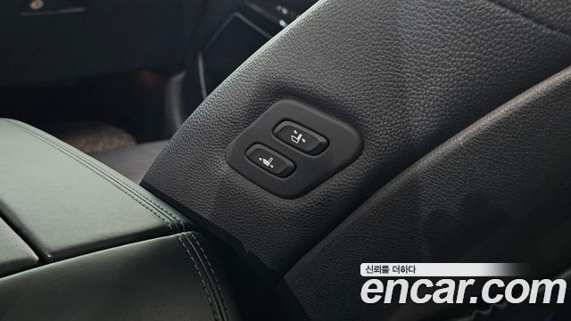 Kia K7 2019 — photo 29
