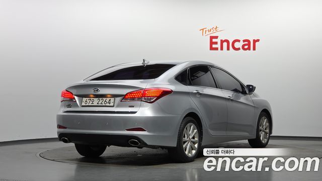 Hyundai i40 2012 — photo 2