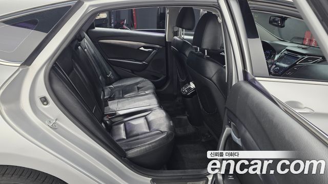 Hyundai i40 2012 — photo 18