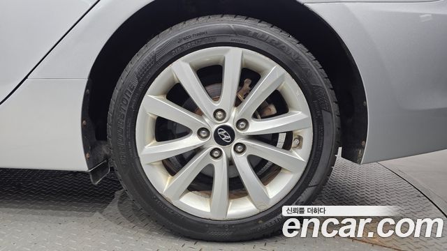 Hyundai i40 2012 — photo 7