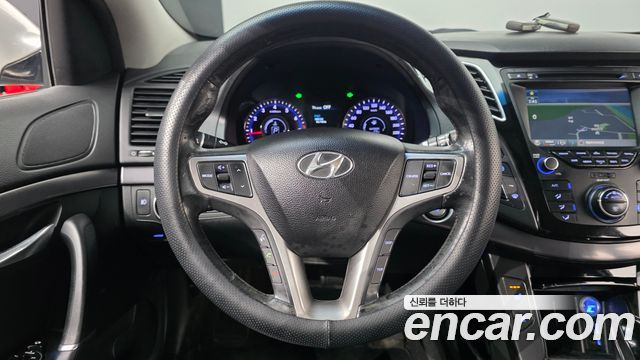 Hyundai i40 2012 — photo 30