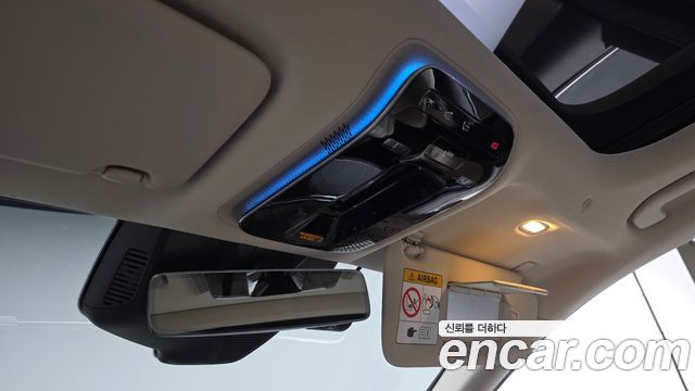 Mercedes-Benz E-Class 2024 — photo 25