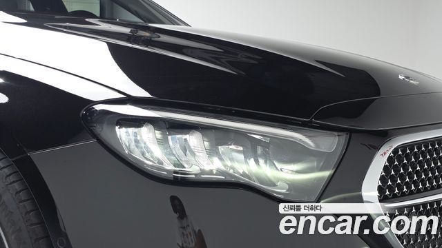 Mercedes-Benz E-Class 2024 — photo 8