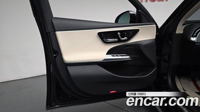 Mercedes-Benz E-Class 2024 — photo 14