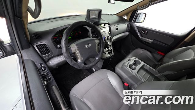 Hyundai Starex 2015 — photo 7