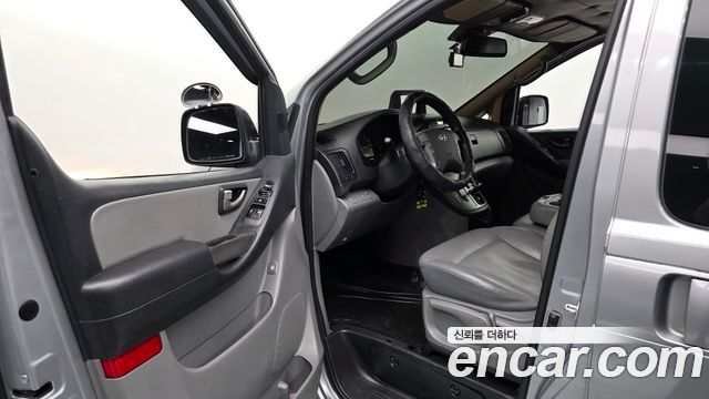 Hyundai Starex 2015 — photo 10