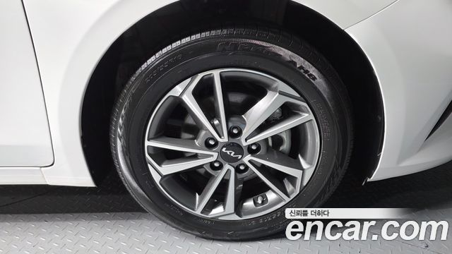 Kia K3 2022 — photo 5