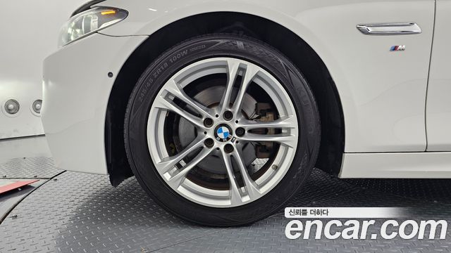 BMW 5-Series 2016 — photo 5