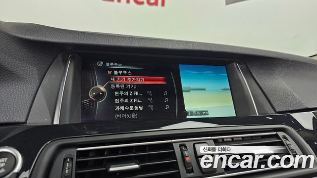 BMW 5-Series 2016 — photo 30
