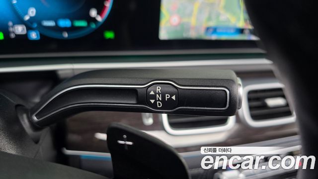 Mercedes-Benz GLE-Class 2022 — photo 12