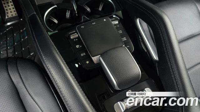 Mercedes-Benz GLE-Class 2022 — photo 26