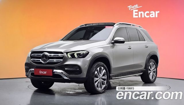 Mercedes-Benz GLE-Class 2022 — photo 1