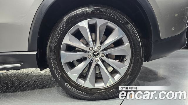 Mercedes-Benz GLE-Class 2022 — photo 7