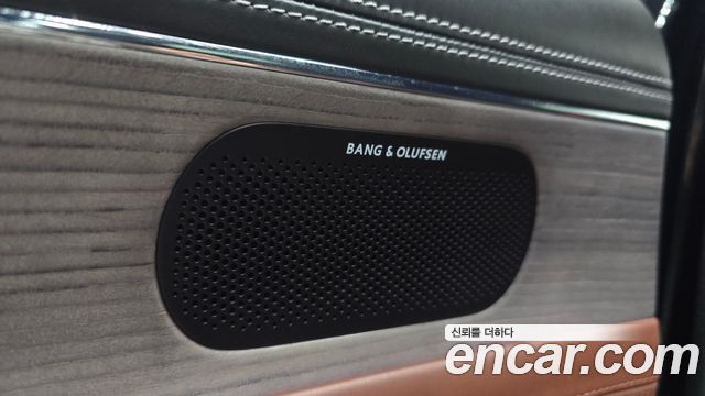 Genesis G90 2022 — photo 14