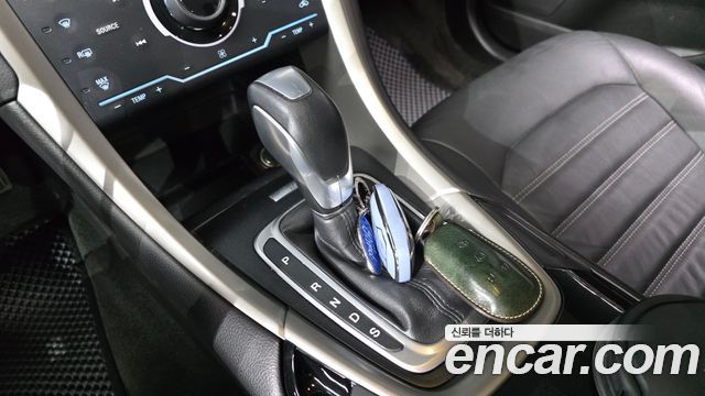Ford Fusion 2014 — photo 9