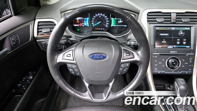 Ford Fusion 2014 — photo 13
