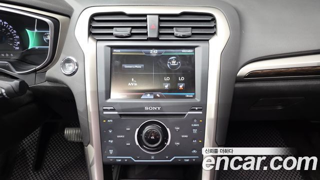 Ford Fusion 2014 — photo 14